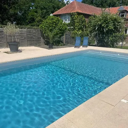 D'hotes La Chaiserie Bed & Breakfast