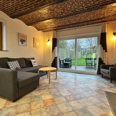 D'hotes La Chaiserie B&B Romeries